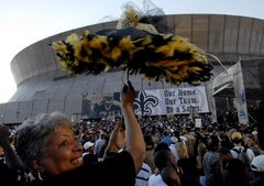 Saints Fans Celebrate Return to Dome